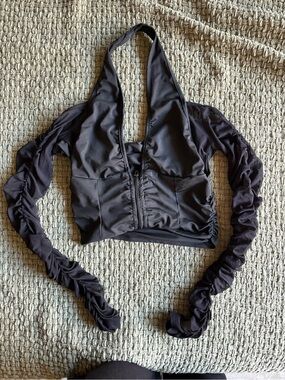 Black Ruched Halter Zip-Front Crop Top